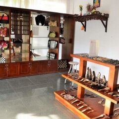 Hidden Charm Hotel развлечения
