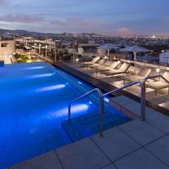Отель Crowne Plaza Barcelona - Fira Center бассейн фото 3