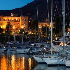 Отель Grand Hotel Villa Igiea Palermo MGallery by Sofitel Италия, Палермо - 1 отзыв об отеле, цены и фото номеров - забронировать отель Grand Hotel Villa Igiea Palermo MGallery by Sofitel онлайн приотельная территория