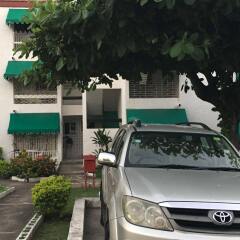 Отель Abacus Jamaica the Zana Suite Ямайка, Кингстон - отзывы, цены и фото номеров - забронировать отель Abacus Jamaica the Zana Suite онлайн парковка