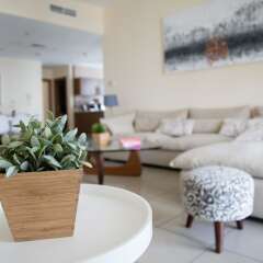 Отель HiGuests Vacation Homes - Sulafa Tower комната для гостей