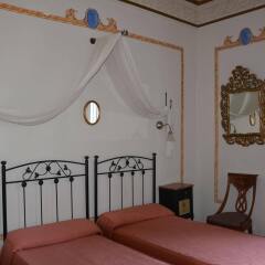 Отель Hostal Center Inn Барселона спа фото 2