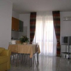 Отель Residence Monte Grappa Италия, Кальяри - отзывы, цены и фото номеров - забронировать отель Residence Monte Grappa онлайн комната для гостей фото 3
