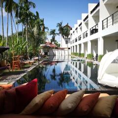 Отель Tea Tree Boutique Resort бассейн