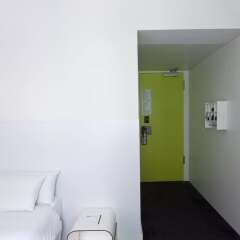Hotel Gat Point Charlie в номере фото 2