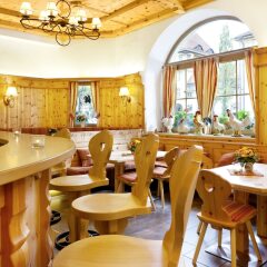 Отель Hahn Hotel Германия, Мюнхен - 3 отзыва об отеле, цены и фото номеров - забронировать отель Hahn Hotel онлайн гостиничный бар