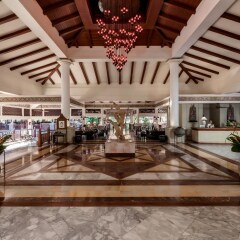 Отель Thavorn Beach Village Resort & Spa Phuket Таиланд, Пхукет - 4 отзыва об отеле, цены и фото номеров - забронировать отель Thavorn Beach Village Resort & Spa Phuket онлайн бассейн фото 3