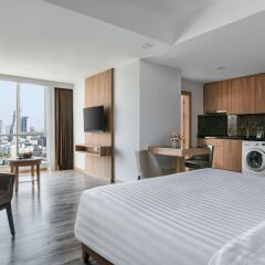 Отель Adelphi Grande Sukhumvit By Compass Hospitality Бангкок фото 6