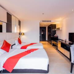 Nova Platinum Hotel сейф в номере