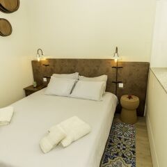 Отель Guest H4U Flores Almada City center Порту комната для гостей фото 5