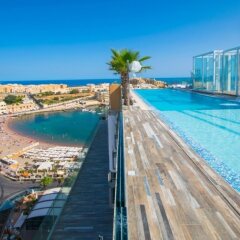 Отель H Hotel Мальта, Сан Джулианс - 1 отзыв об отеле, цены и фото номеров - забронировать отель H Hotel онлайн бассейн фото 2