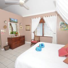 Отель Cannon Cottage, 3BR by Jamaican Treasures комната для гостей