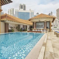Orchard Rendezvous Hotel by Far East Hospitality Сингапур бассейн