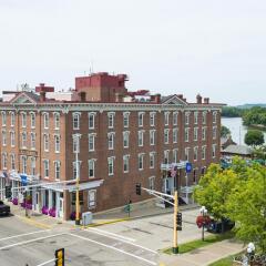 St James Hotel In Red Wing United States Of America From 187 Photos Reviews Zenhotels Com