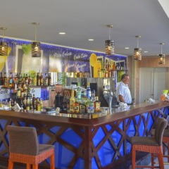 Отель Be Live Las Morlas All Inclusive гостиничный бар