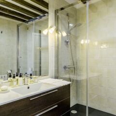 Отель Oriente Palace Apartments Испания, Мадрид - отзывы, цены и фото номеров - забронировать отель Oriente Palace Apartments онлайн ванная