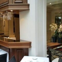 Отель Unic Renoir Saint Germain Париж гостиничный бар