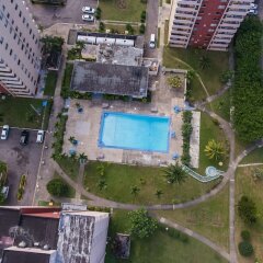 Апартаменты Sky Blue Beach Studio at Turtle Towers бассейн фото 3