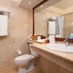 Отель Grand Paradise Playa Dorada - All Inclusive ванная фото 2