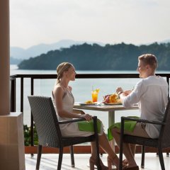 Отель The Westin Siray Bay Resort & Spa, Phuket Таиланд, Пхукет - отзывы, цены и фото номеров - забронировать отель The Westin Siray Bay Resort & Spa, Phuket онлайн балкон