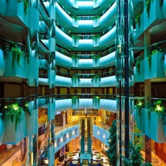 Emirates Concorde Hotel & Suites с домашними животными