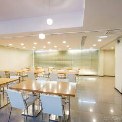 Отель Holiday Inn Express Lisbon Airport фото 3