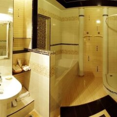BonBon Hotel Донецк ванная фото 2