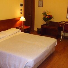 Hotel Mediterraneo комната для гостей