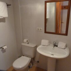 Отель Apartamentos Bulgaria ванная фото 2