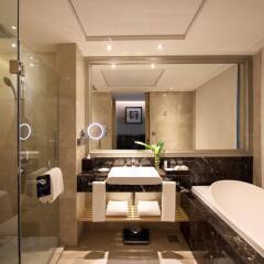 Отель Radisson Blu Plaza Bangkok Бангкок ванная