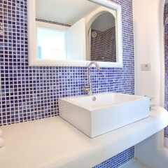 Отель Anema Residence Греция, Остров Санторини - отзывы, цены и фото номеров - забронировать отель Anema Residence онлайн ванная фото 2