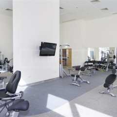 Отель HiGuests Vacation Homes - Burj Views Дубай фитнесс-зал