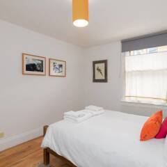 Отель Good Size 2 Bedroom in a Perfect Location Великобритания, Лондон - отзывы, цены и фото номеров - забронировать отель Good Size 2 Bedroom in a Perfect Location онлайн комната для гостей фото 3