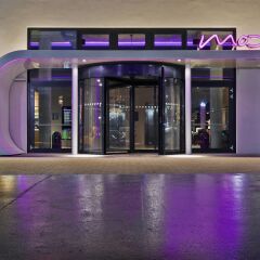 Отель Moxy Vienna Airport развлечения