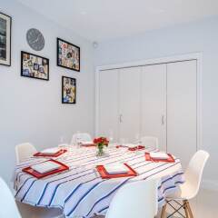 Отель Modern Richmond Home near the River Thames питание