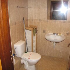 Отель Edelweiss Inn Apartments Болгария, Банско - отзывы, цены и фото номеров - забронировать отель Edelweiss Inn Apartments онлайн ванная фото 2