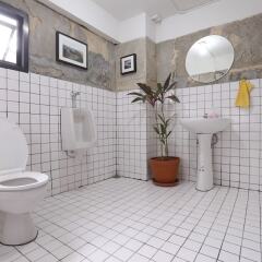 Apartment45 Hostel - Adults Only Бангкок ванная фото 2