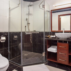 Rosaliza Hotel Hanoi ванная