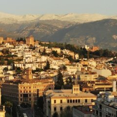 Отель Leonardo Hotel Granada Испания, Гранада - отзывы, цены и фото номеров - забронировать отель Leonardo Hotel Granada онлайн городской автобус