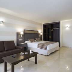 Отель Ms Aguamarina Aparthotel Торремолинос комната для гостей фото 5