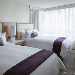 Отель Vancouver Marriott Pinnacle Downtown фото 14
