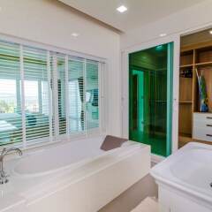Отель Chalong Hill Tropical Garden Homes фото 5