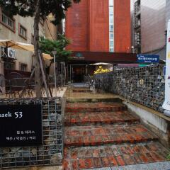 Отель Seoul 53 hotel Insadong Южная Корея, Сеул - 1 отзыв об отеле, цены и фото номеров - забронировать отель Seoul 53 hotel Insadong онлайн городской автобус