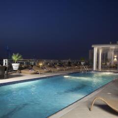 Отель Holiday Inn Dubai - Al Barsha бассейн фото 3