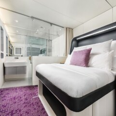 Отель YOTELAIR Amsterdam Schiphol - Transit Hotel Нидерланды, Схипхол - отзывы, цены и фото номеров - забронировать отель YOTELAIR Amsterdam Schiphol - Transit Hotel онлайн комната для гостей фото 4