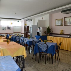 Hotel Carolin питание