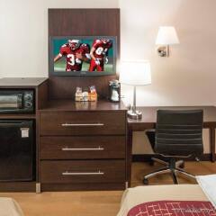 Отель Red Roof Inn PLUS+ Columbus-Ohio State University OSU США, Колумбус - отзывы, цены и фото номеров - забронировать отель Red Roof Inn PLUS+ Columbus-Ohio State University OSU онлайн удобства в номере