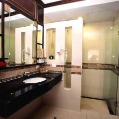 Отель Aonang Ayodhaya Beach Resort сауна