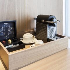 AC Hotel Diagonal L´Illa сейф в номере