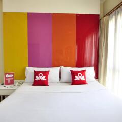 Отель ZEN Rooms Ratchadaphisek Soi Sukruamkan комната для гостей